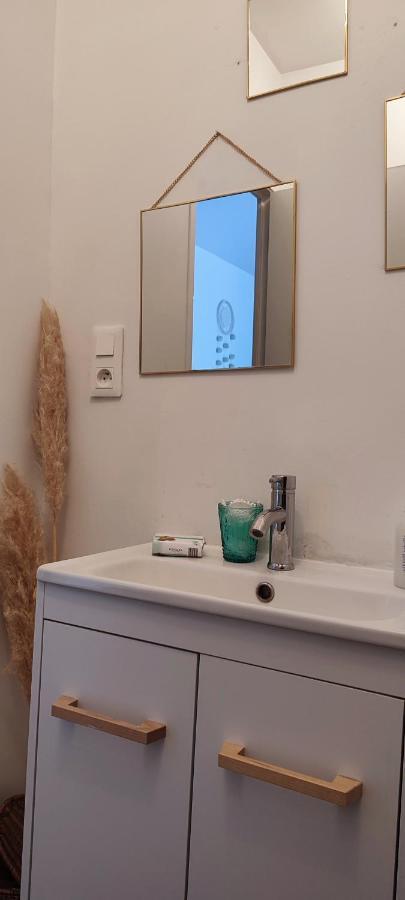 L'Appartement 7 - Centre Ville-Parking-Tv-Wifi タルブ エクステリア 写真